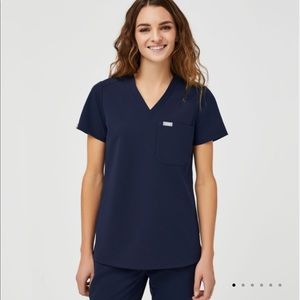 Figs Catarina Navy One Pocket Scrub Top
